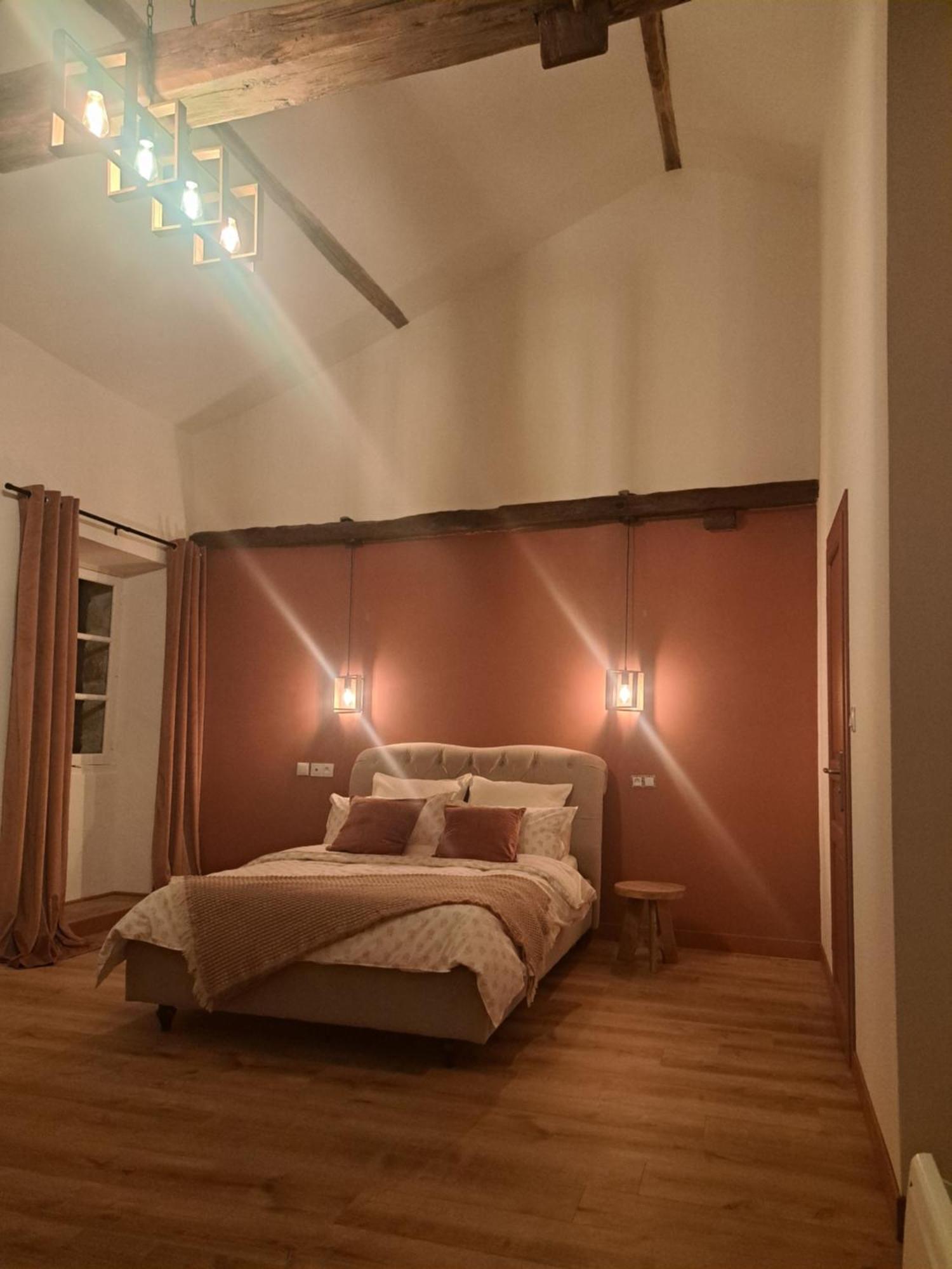 Roussines Lavallade12 Chambers D'Hotes מראה חיצוני תמונה